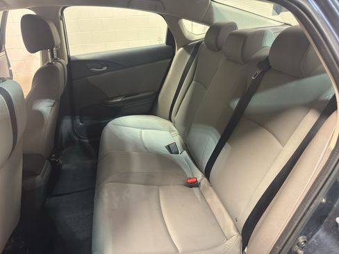 Used 2020 Honda Civic LX image 27
