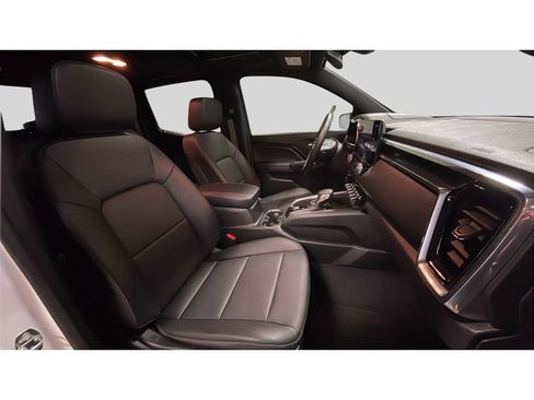Used 2023 GMC Canyon Elevation w/ Elevation Premium Package AWD/4WD image 11