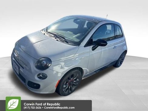 Used 2017 FIAT 500 Pop w/ Sport Black Trim Package image 2