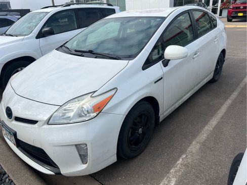 Used 2012 Toyota Prius Two image 3