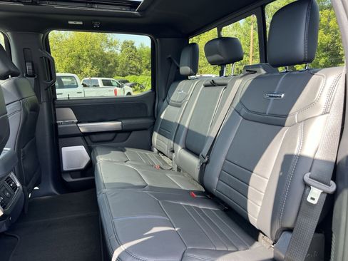 New 2026 Ford F250 Platinum image 25