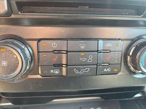Used 2016 Ford F150 XLT w/ Equipment Group 302A Luxury AWD/4WD image 29