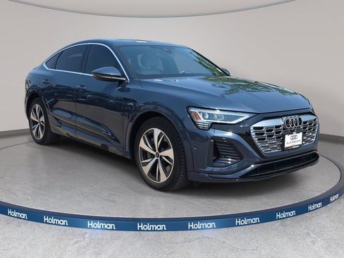Used 2024 Audi Q8 e-tron Premium Plus w/ Premium Plus Package AWD/4WD image 4