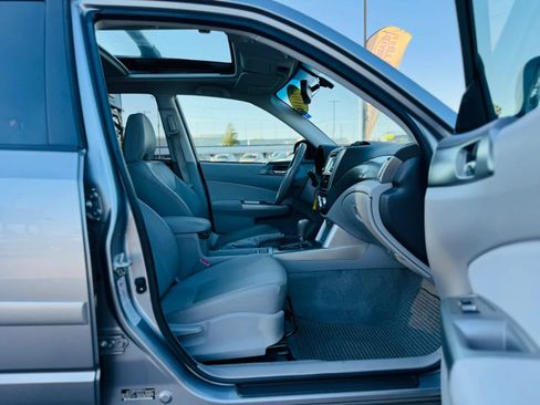 Used 2010 Subaru Forester 2.5X Limited AWD/4WD image 12