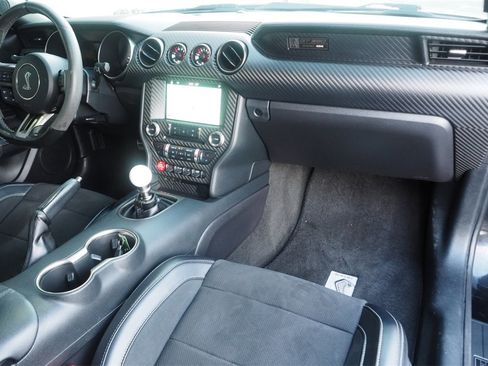 Used 2016 Ford Mustang Shelby GT350 w/ Technology Package image 25