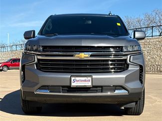 Used 2021 Chevrolet Suburban LT video 2