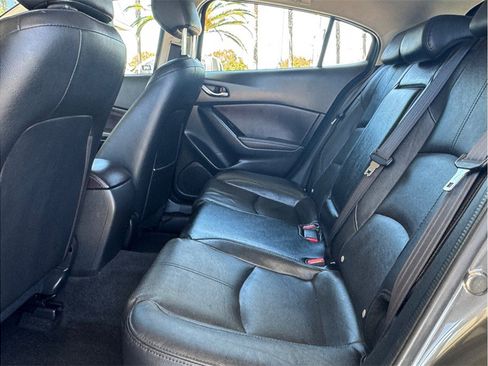 Used 2017 MAZDA MAZDA3 Grand Touring w/ Premium Equipment Package FWD image 21