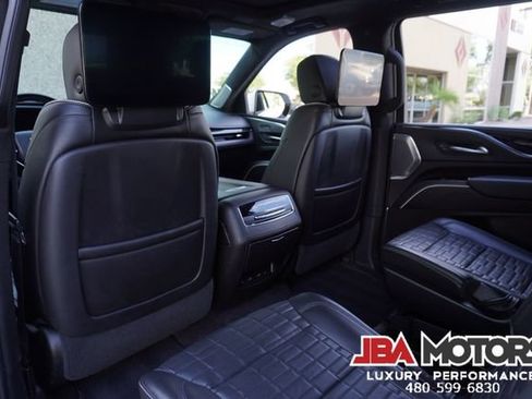 Used 2023 Cadillac Escalade V AWD/4WD image 7
