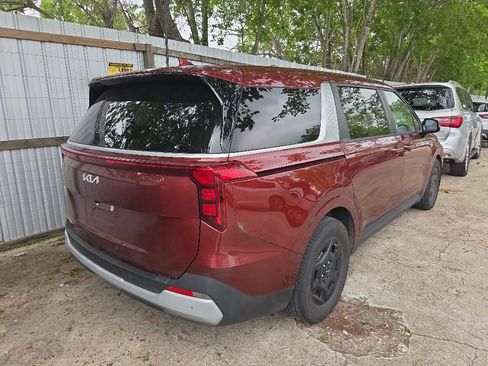 Used 2025 Kia Carnival FWD image 9