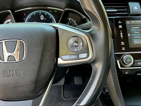 Used 2017 Honda Civic Touring image 11