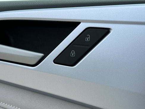 New 2025 Volkswagen Taos S image 9