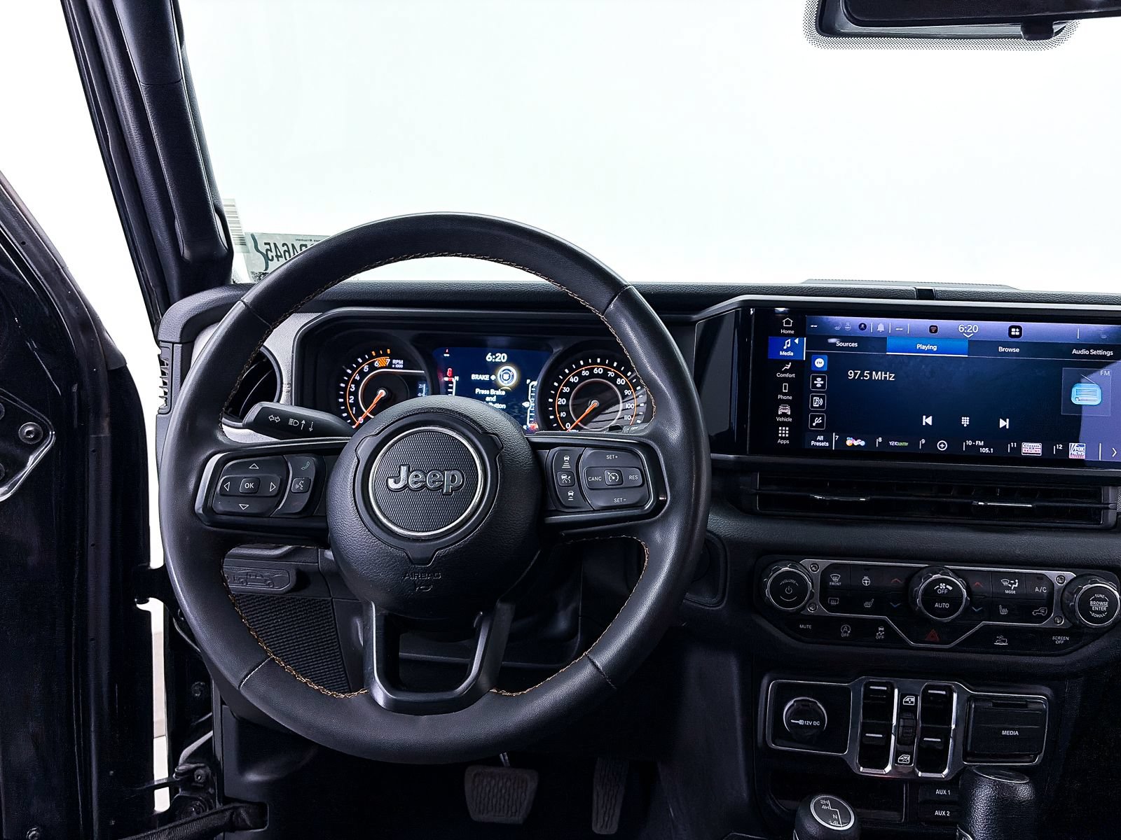 Used 2024 Jeep Wrangler Unlimited Sport AWD/4WD image 5