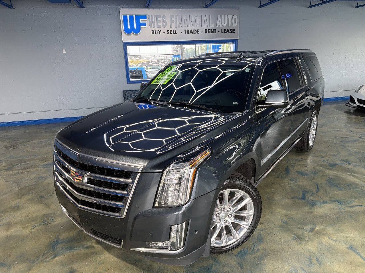 Used 2020 Cadillac Escalade ESV Premium Luxury AWD/4WD image 1
