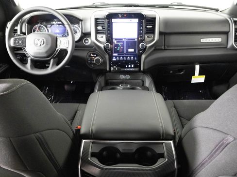 New 2026 RAM 1500 Big Horn AWD/4WD image 4