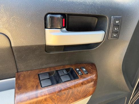 Used 2010 Toyota Tundra Limited AWD/4WD image 9