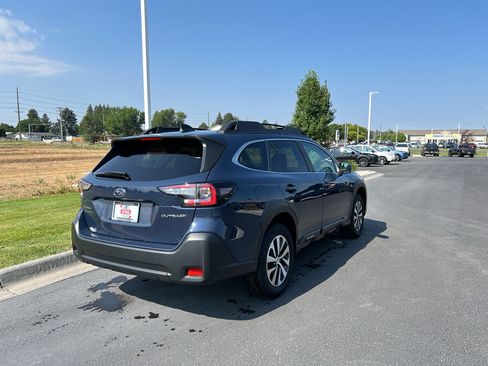 Certified 2025 Subaru Outback Premium AWD/4WD image 7