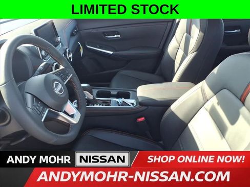 New 2025 Nissan Sentra SR w/ SR Premium Package FWD image 8