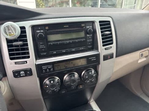 Used 2007 Toyota 4Runner SR5 image 2