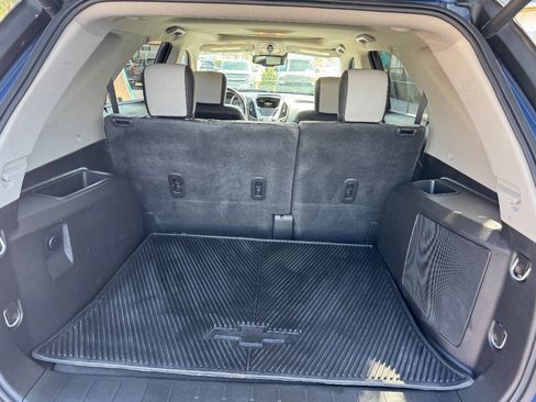 Used 2017 Chevrolet Equinox Premier w/ Enhanced Convenience Package image 12