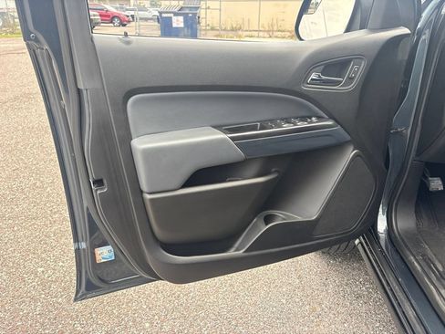 Used 2019 Chevrolet Colorado Z71 RWD image 10