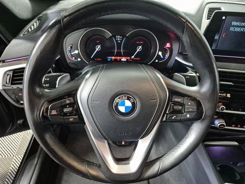 Used 2017 BMW 530i xDrive image 11