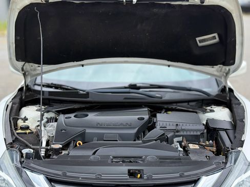 Used 2017 Nissan Altima 2.5 S w/ Power Driver Seat Package FWD image 28