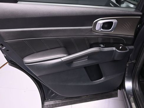 Certified 2023 Kia Sorento SX FWD image 30