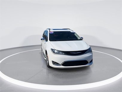 Used 2018 Chrysler Pacifica Limited