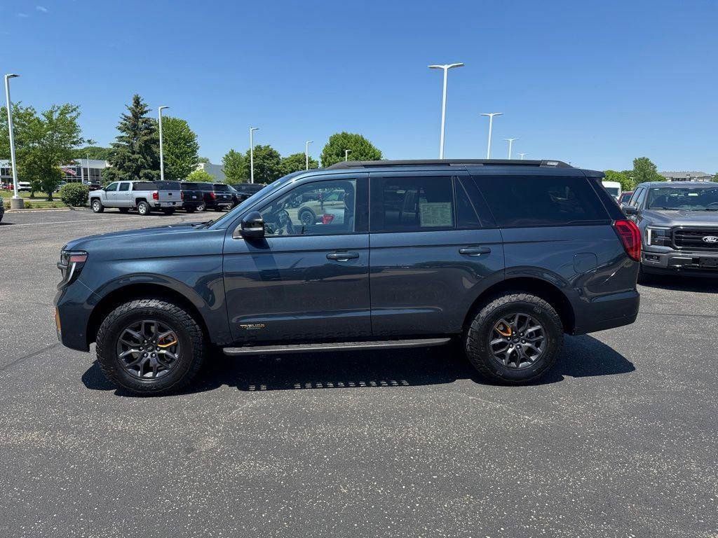 Used 2025 Ford Expedition Tremor AWD/4WD image 9