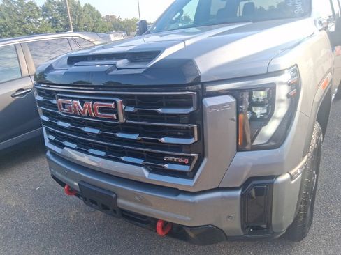 Used 2025 GMC Sierra 2500 AT4 AWD/4WD image 19