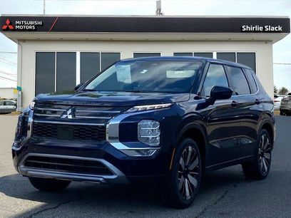 New 2025 Mitsubishi Outlander SE