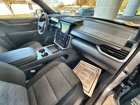 Certified 2025 GMC Acadia Elevation image 27