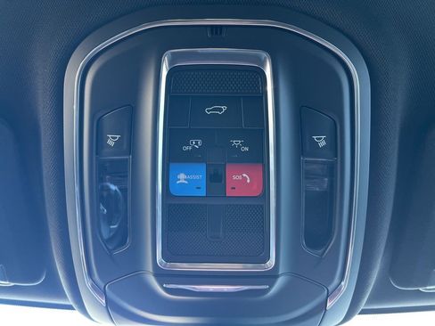 New 2025 Jeep Grand Cherokee L Limited w/ Trailer Tow Package image 20