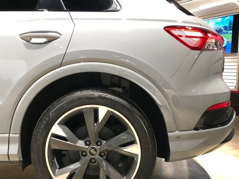 Used 2024 Audi Q4 e-tron Premium Plus w/ Premium Plus image 10