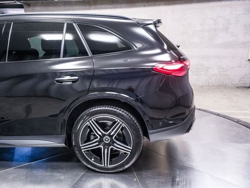 Certified 2026 Mercedes-Benz GLC 300 image 8