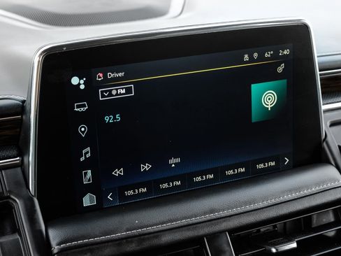 Used 2024 Chevrolet Suburban Premier image 29