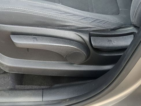 Used 2017 Kia Sorento LX image 18