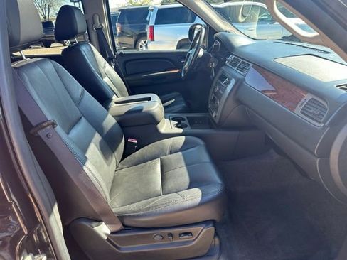 Used 2009 GMC Yukon SLT w/ Preferred Package AWD/4WD image 32