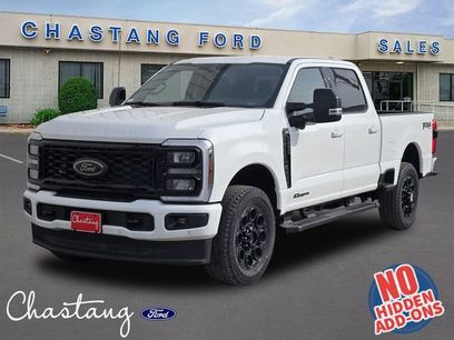 New 2026 Ford F250 Lariat w/ Black Appearance Package