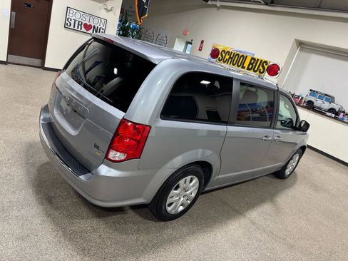 Used 2018 Dodge Grand Caravan SE image 15