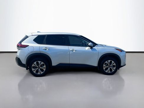 Used 2023 Nissan Rogue SV FWD image 8