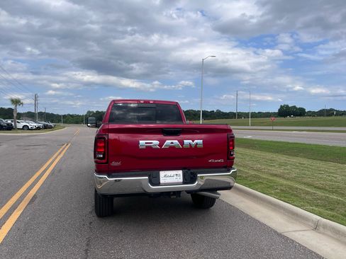 Used 2025 RAM 2500 Tradesman AWD/4WD image 8