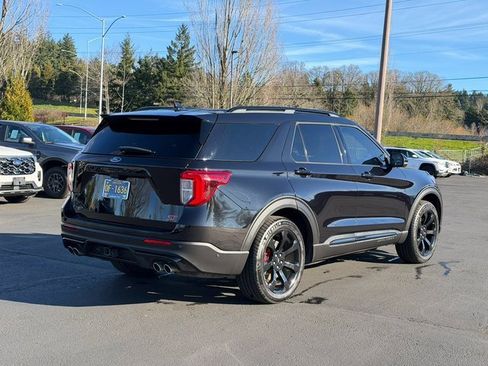 Used 2020 Ford Explorer ST w/ ST Street Pack image 3