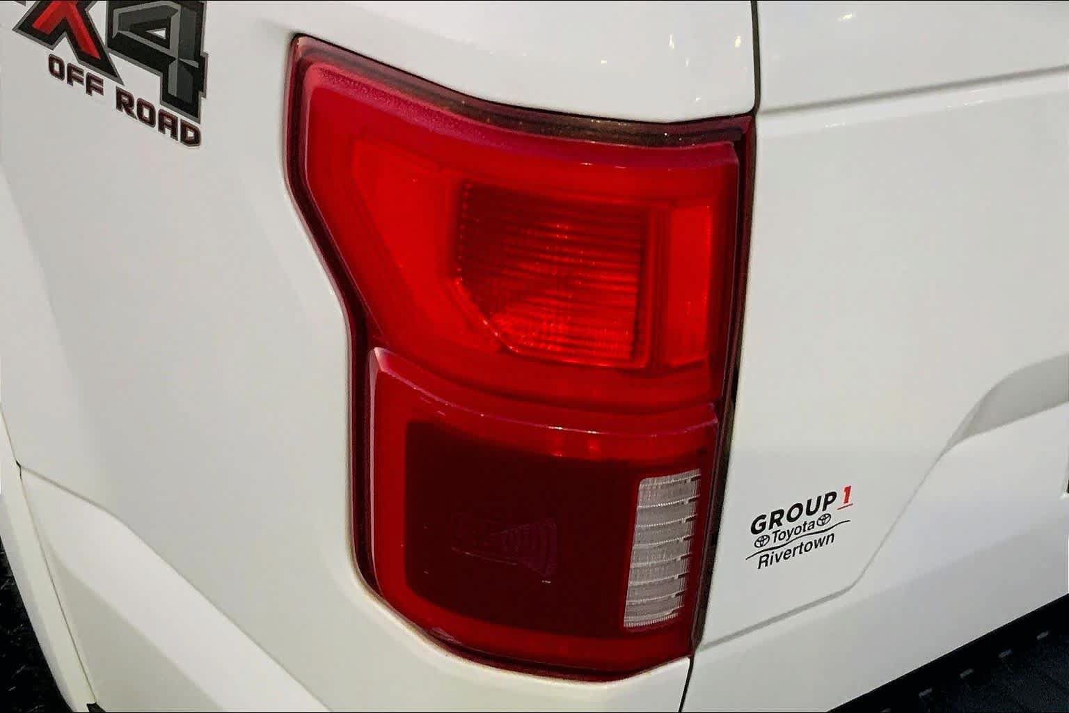 Used 2019 Ford F150 Lariat w/ Equipment Group 502A Luxury AWD/4WD image 25