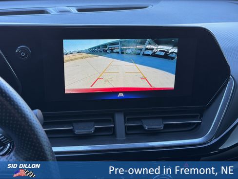 Used 2025 Chevrolet Trax RS w/ Driver Confidence Package image 9