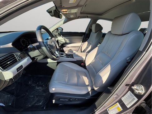 Used 2019 Honda Accord EX-L image 2