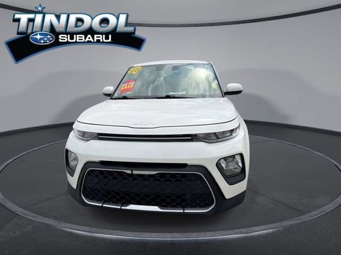 Used 2022 Kia Soul LX FWD image 3