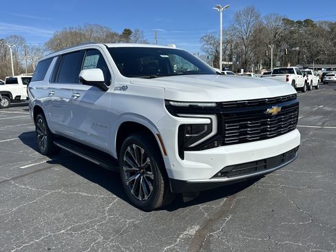 New 2026 Chevrolet Suburban High Country w/ Sun And Tow Package RWD image 2