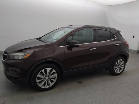 Used 2018 Buick Encore Preferred FWD image 2