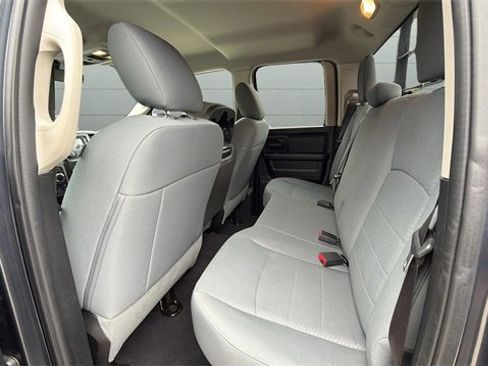 Used 2017 RAM 1500 Express image 23